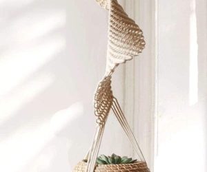 macrame hanging planter