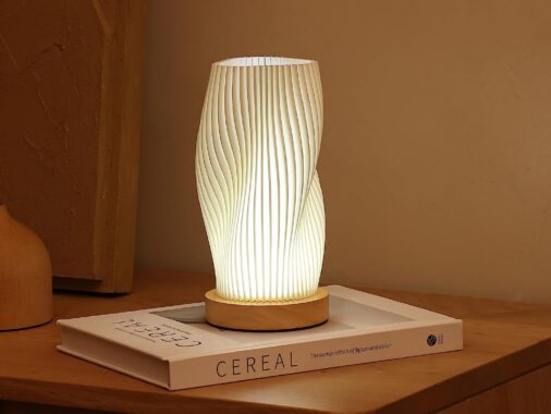 sculptural 3d printed table lamp 1