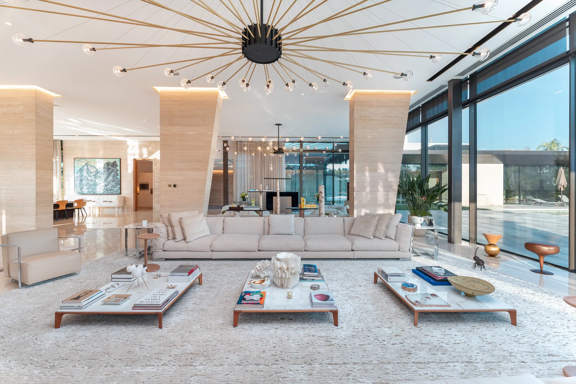 A Dubai Luxury Mansion Where Art And Splendor Meet