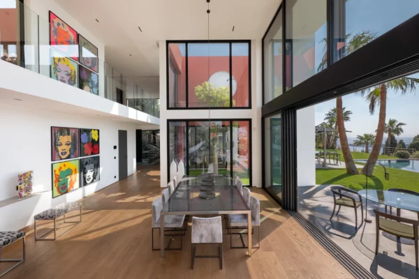 A Modern Villa of Light and Luxury on the French Riviera [Video]