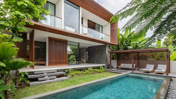 A Bali Villa Haven Embracing Green Spaces
