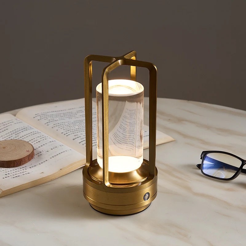 portable metal table lamp 4