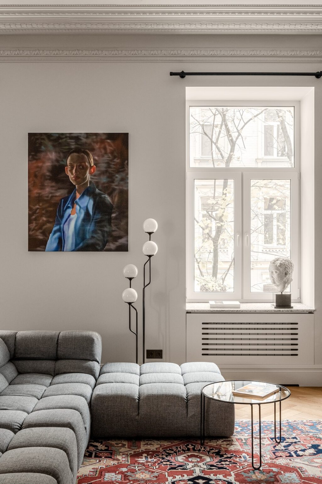 Modern Classic Apartment for Art Collectors