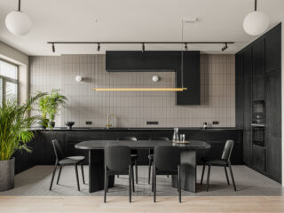 Traditional Minimalism: A Sophisticated Take on Apartment Living
