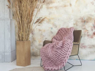 Product of the Week: Chunky Merino Wool Arm Knit Blanket