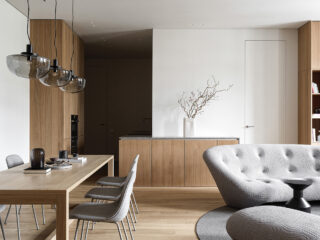 A Century Reimagined in this Three-Room Apartment